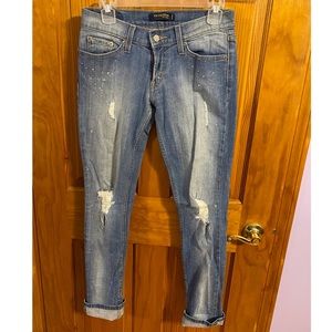 Women’s Levi’s jeans